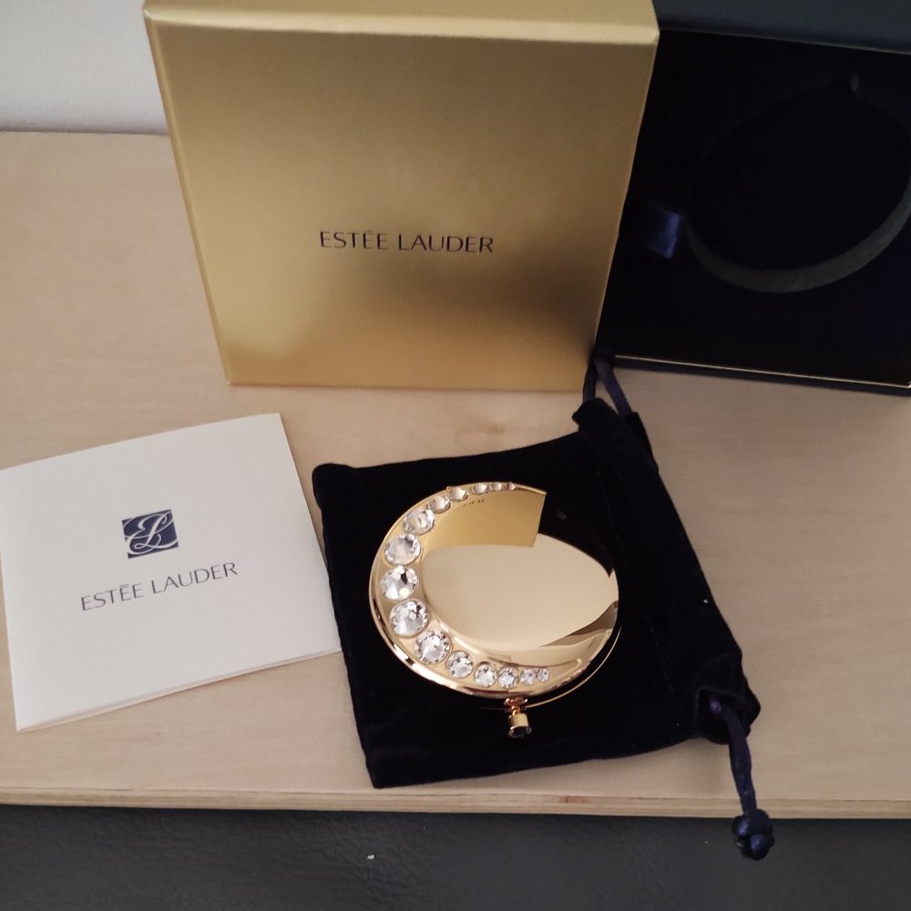 Estee Lauder Compact